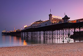 Brighton_Pier_at_dusk